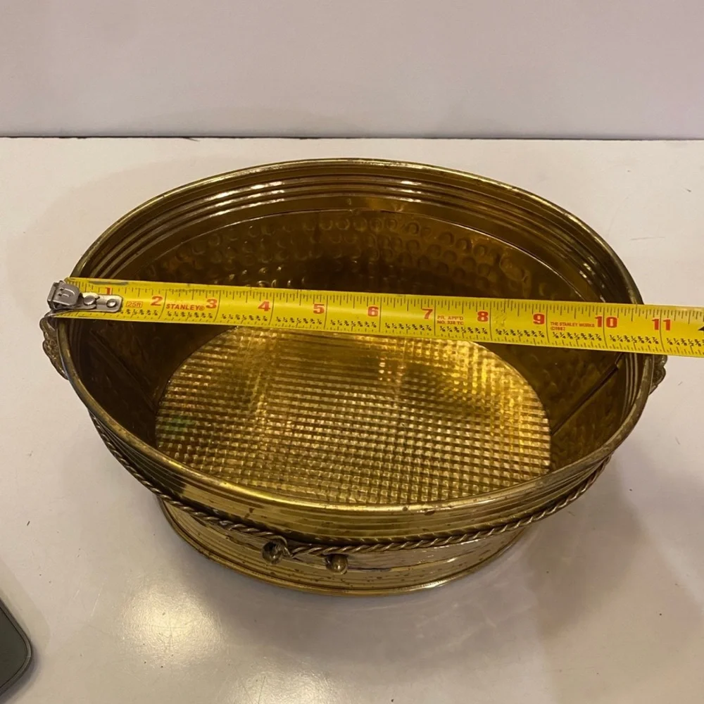 Vintage 12 inch brass bowl / planter decor - Picture 10 of 12